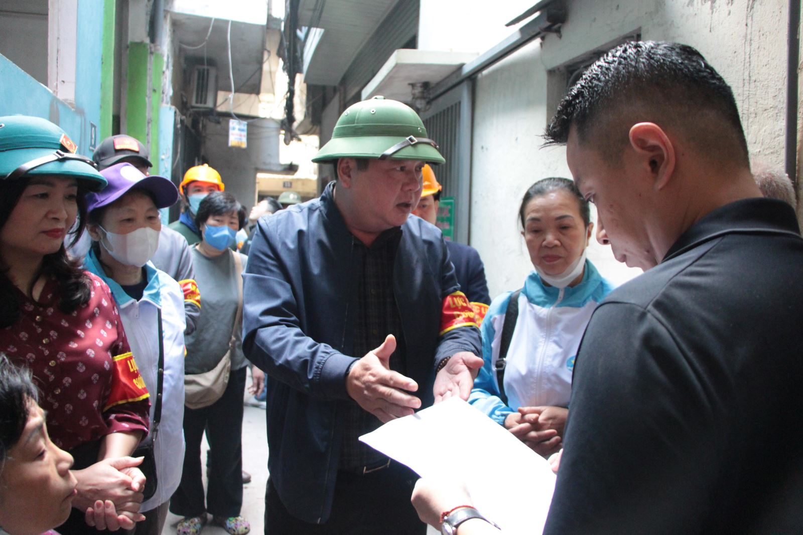  Hà Nội tăng tốc làm Vành đai 1: Cán bộ phường đến từng ngõ, gõ từng nhà vận động giao mặt bằng 