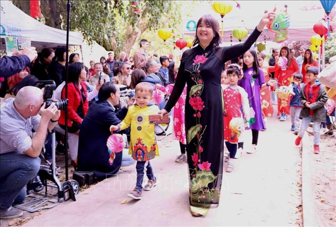  Sôi nổi Ngày hội gia đình Việt Nam tại Bỉ 