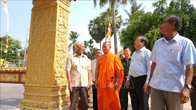  Lãnh đạo tỉnh Tây Ninh thăm, chúc Tết Chôl Chnăm Thmây đồng bào dân tộc Khmer 