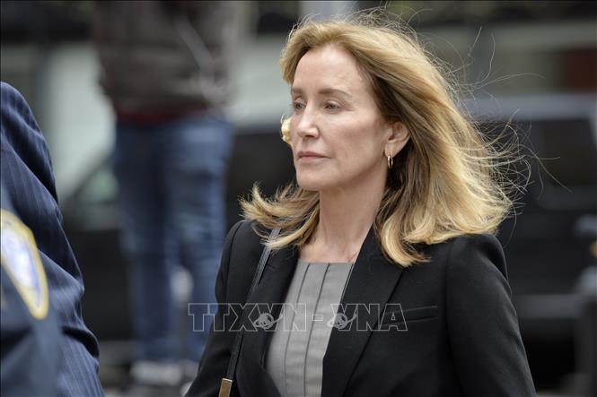 Bê bối 'chạy trường' tại Mỹ: Nữ diễn viên Felicity Huffman nhận tội