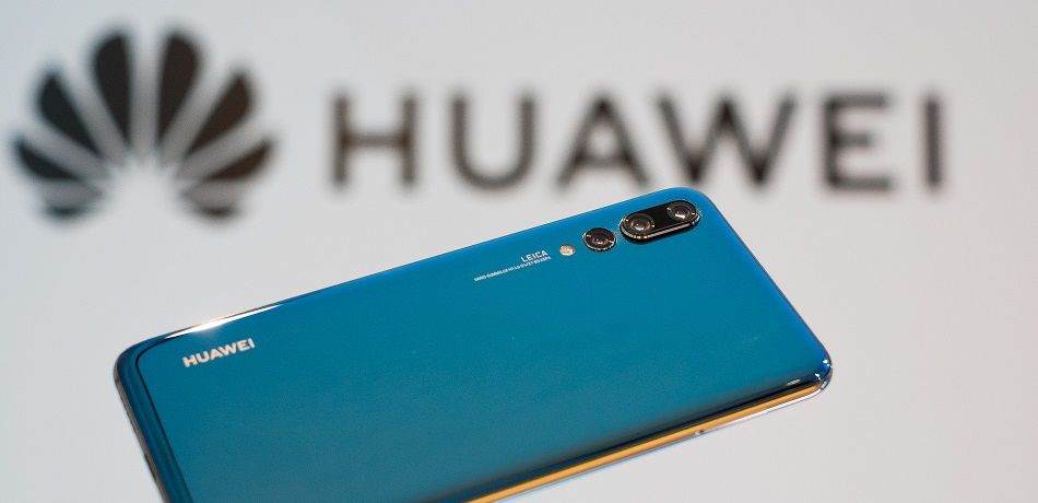 ...và để mất vị thế vào tay những "người chơi" mới từ Hàn Quốc, Trung Quốc. Ảnh: Cnet